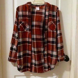 No boundaries flannel size Small